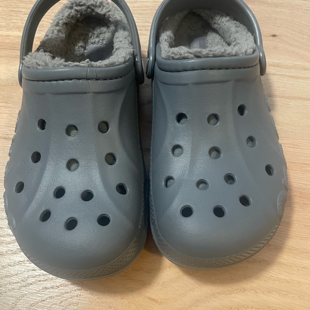 CROCS Kids Gray Fleece-Lined Slippers